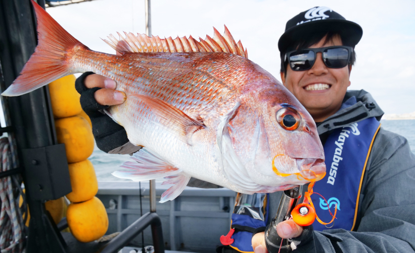 タイラバの釣果はネクタイで変わる！